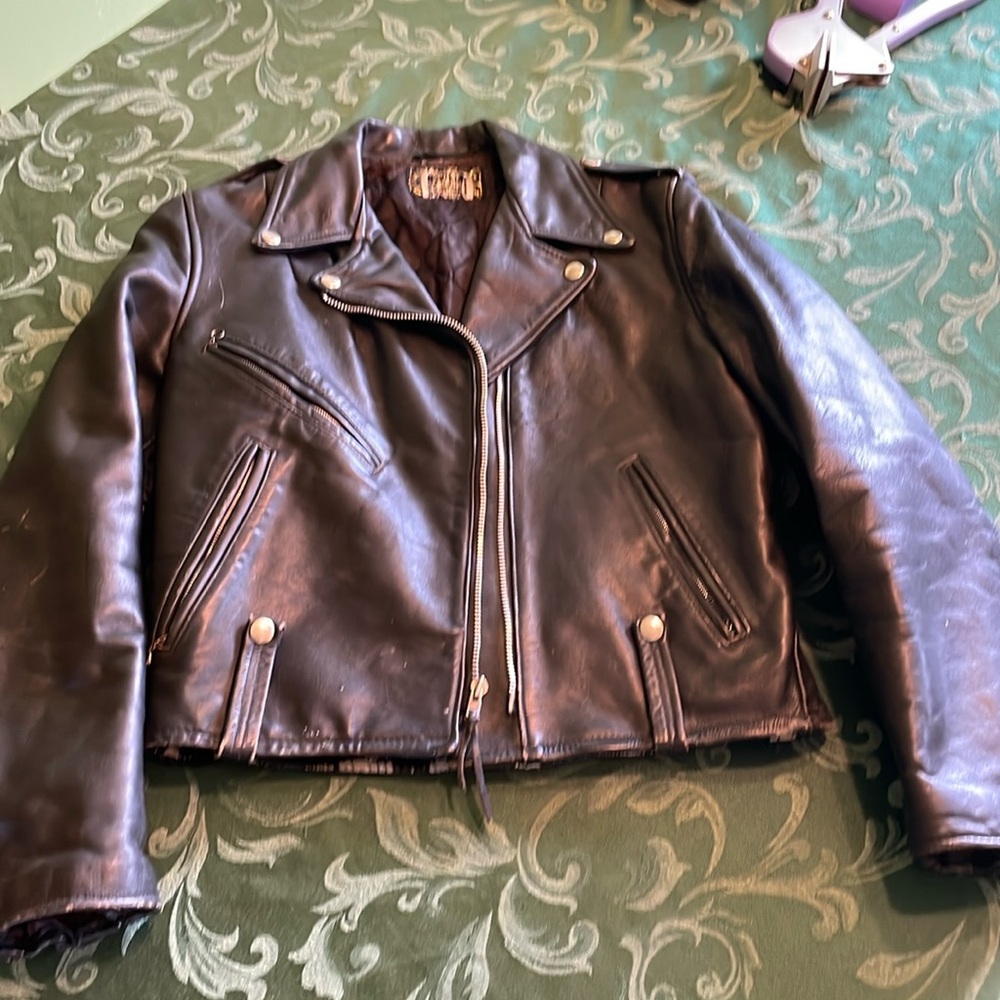 Brill Bros. Vintage black leather biker jacket small zippers snaps quilt lined